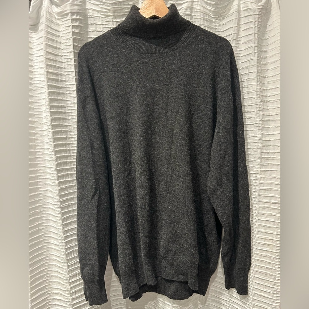 Loro Piana Men's Grey Turtleneck Sweater 100% Cashmere